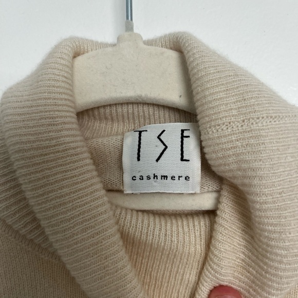 TSE 100% Cashmere Cream Sweater Turtleneck - Picture 3 of 9